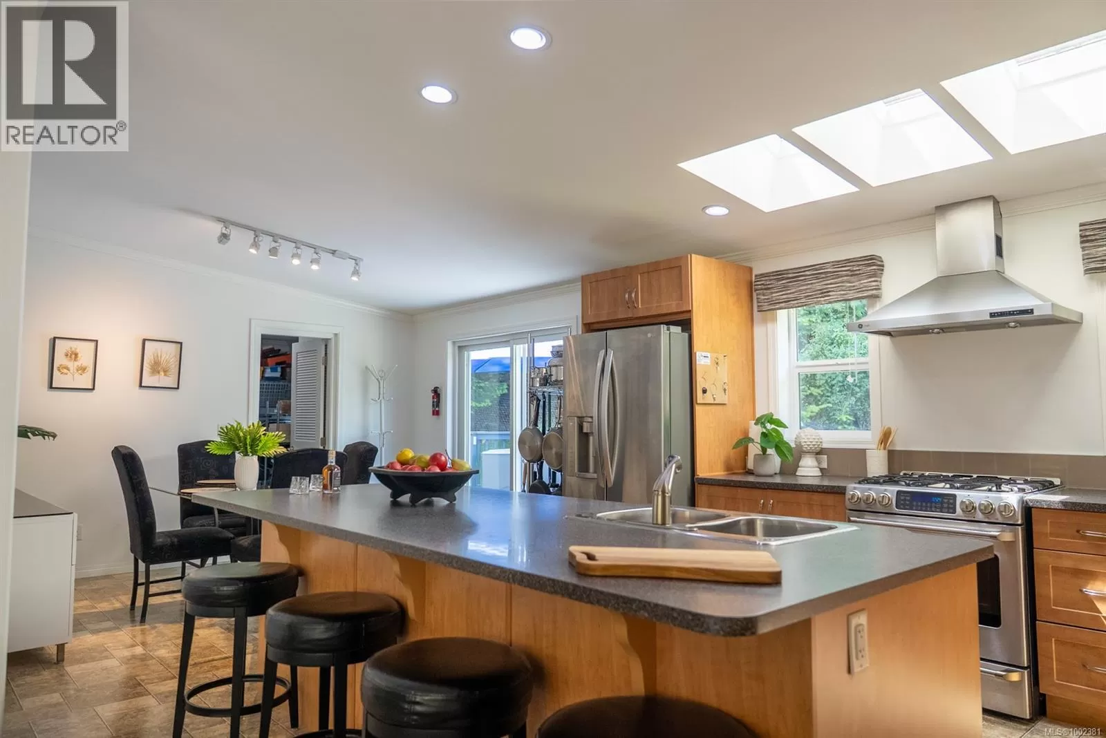 House for rent: 2604 Dory Way, Pender Island, British Columbia V0N 2M2