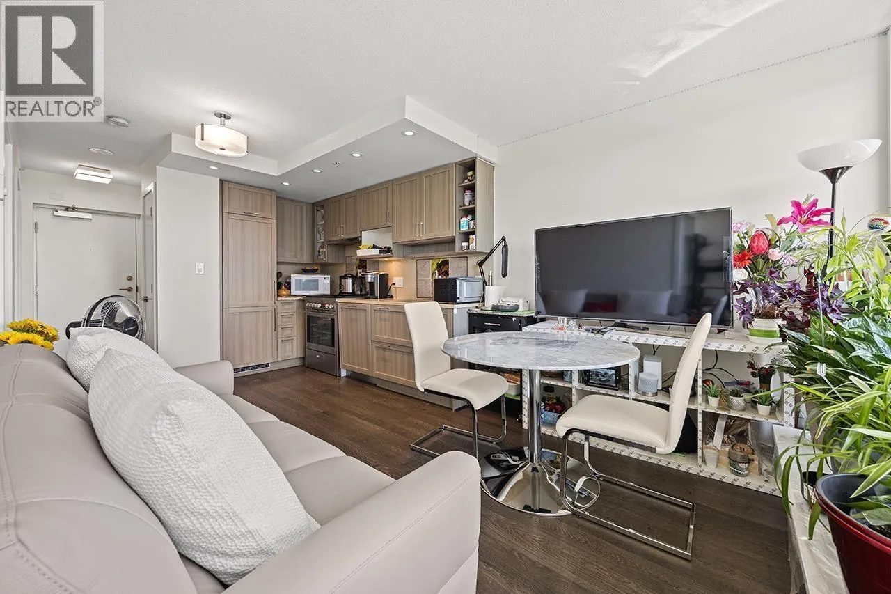 Apartment for rent: 2606 5665 Boundary Road, Vancouver, British Columbia V5R 0E4