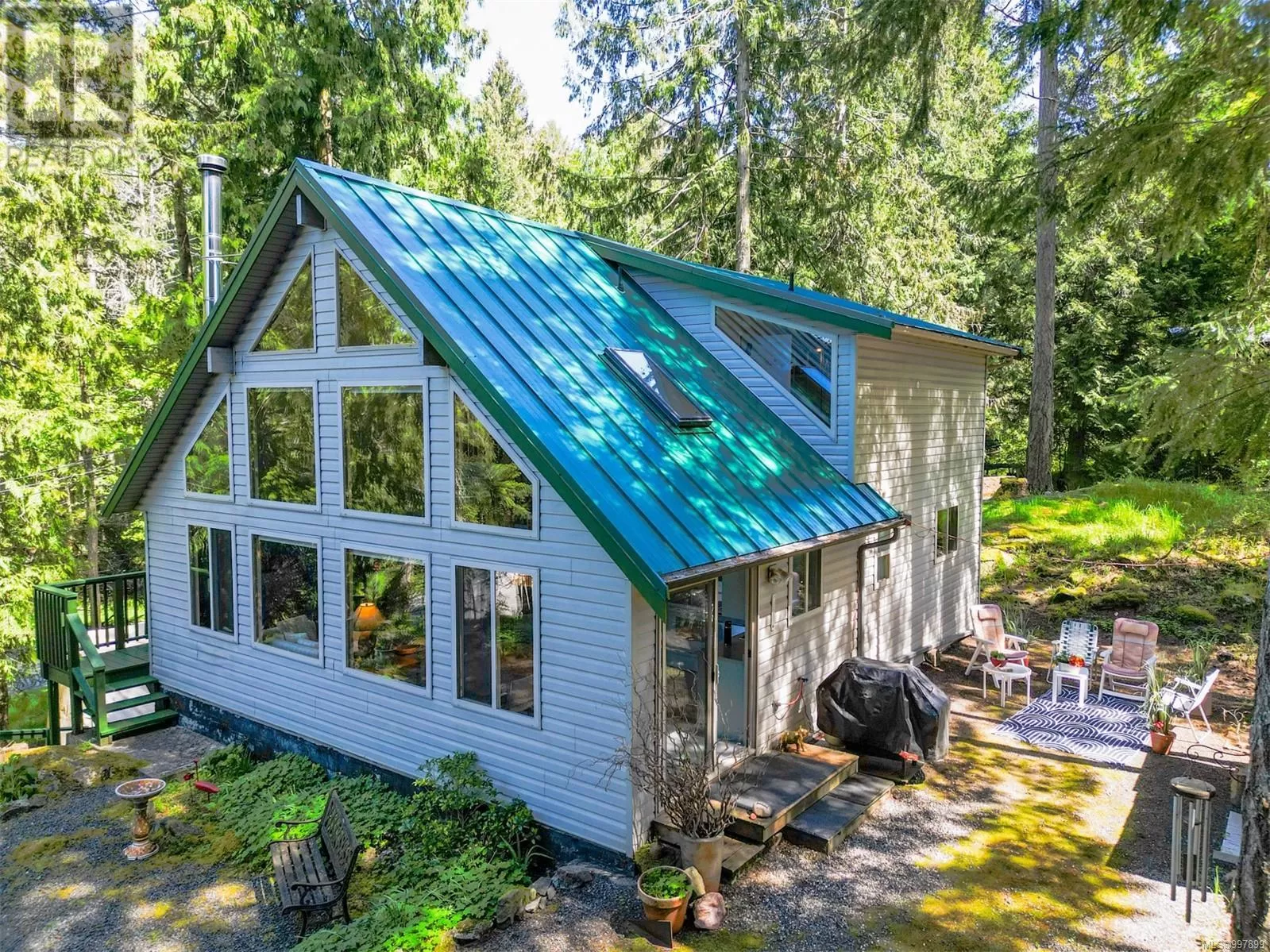 House for rent: 2609 Dory Way, Pender Island, British Columbia V0N 2M2