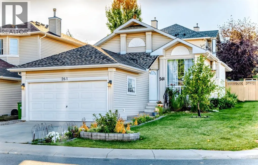 House for rent: 261 Bridlecreek Park Sw, Calgary, Alberta T2Y 3P2