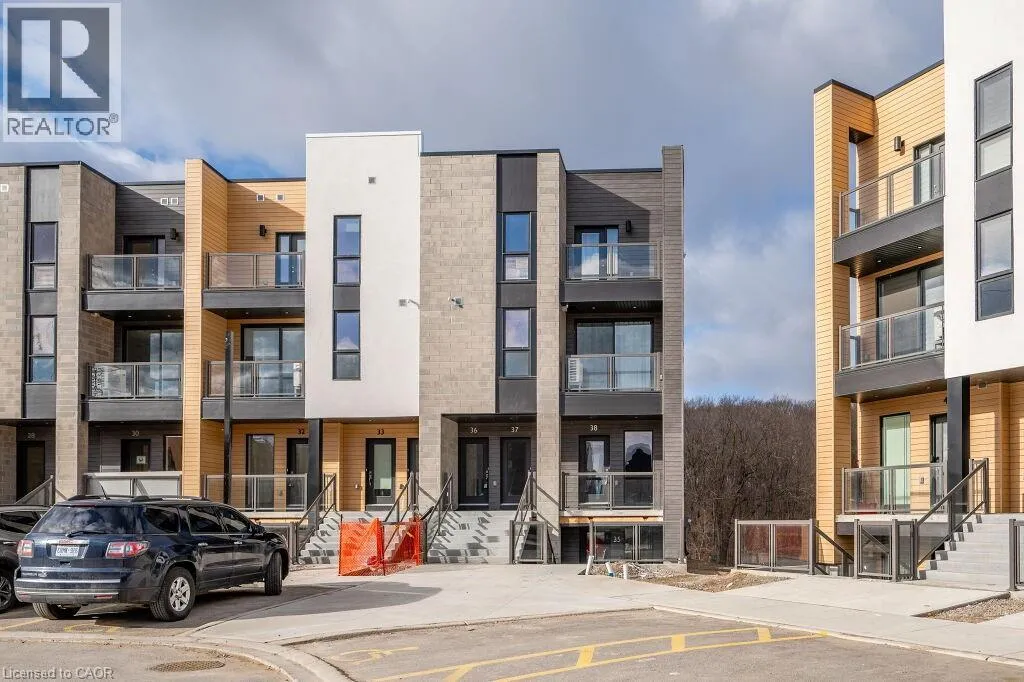 Row / Townhouse for rent: 261 Woodbine Avenue Unit# 36, Kitchener, Ontario N2R 0P7