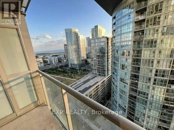 Apartment for rent: 2610 - 15 Iceboat Terrace, Toronto, Ontario M5V 4A5