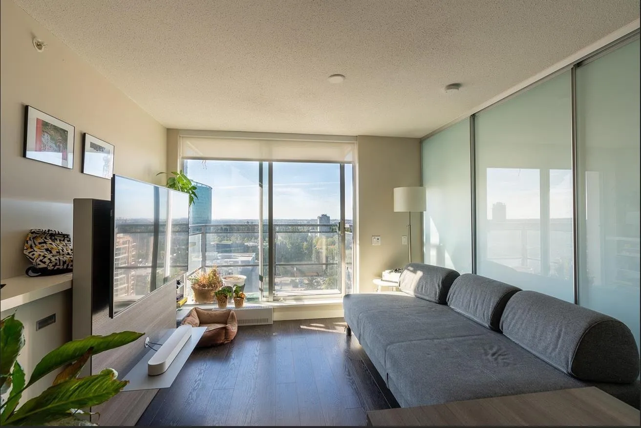 Apartment for rent: 2612 13398 104 Avenue, Surrey, British Columbia V3T 1V6