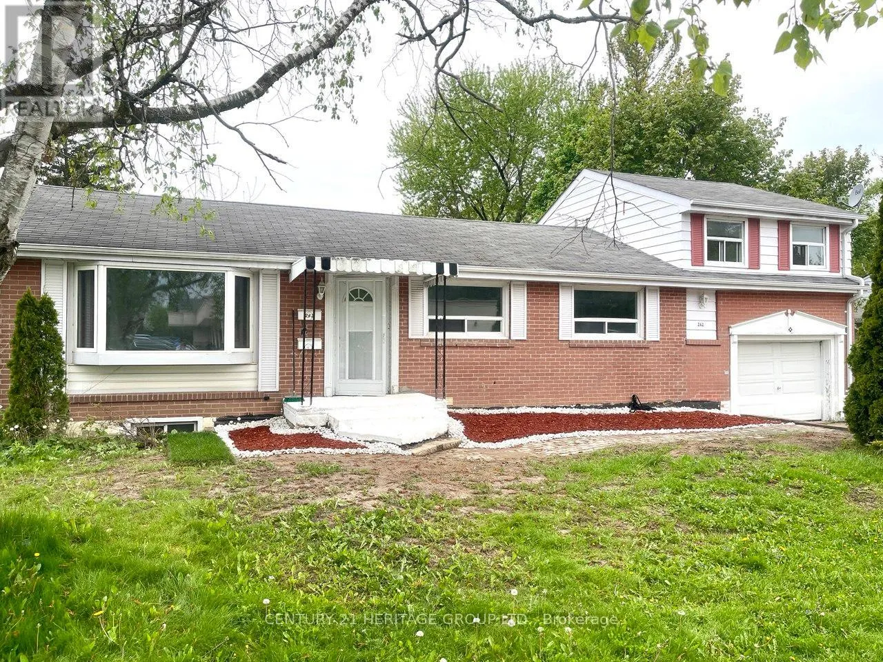 House for rent: 262 Scott Avenue, Newmarket, Ontario L3Y 4R5