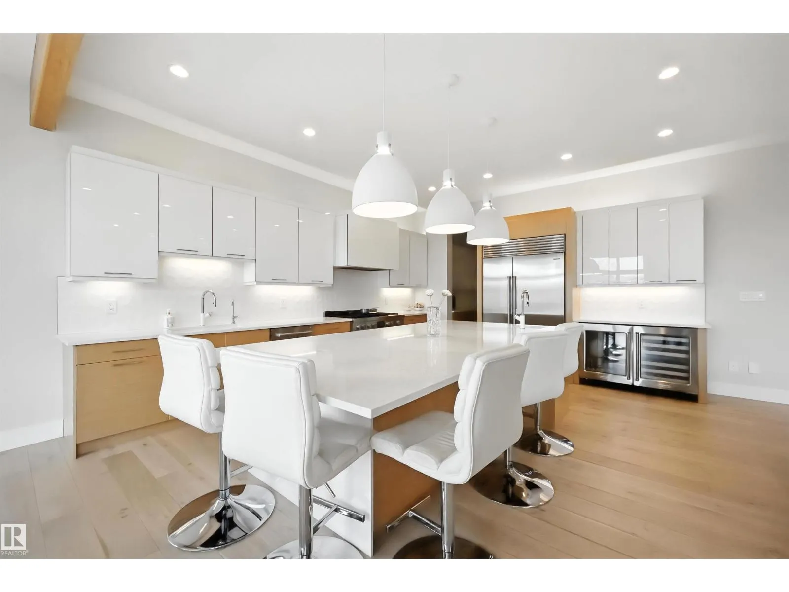 House for rent: 2620 Wheaton Cl Nw, Edmonton, Alberta T6W 2X5