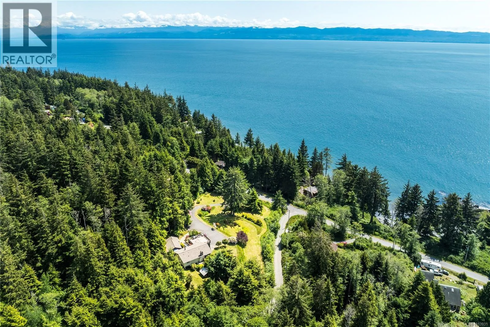 House for rent: 2623 Seaside Dr, Sooke, British Columbia V9Z 1G7