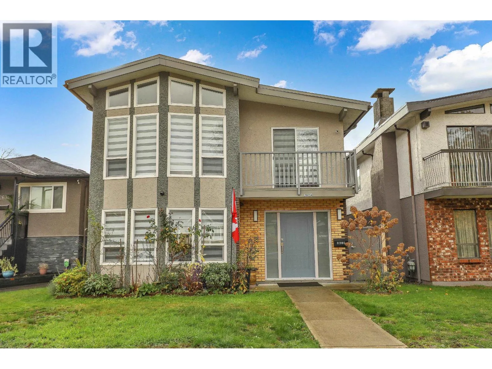 House for rent: 2624 Kitchener Street, Vancouver, British Columbia V5K 3C8