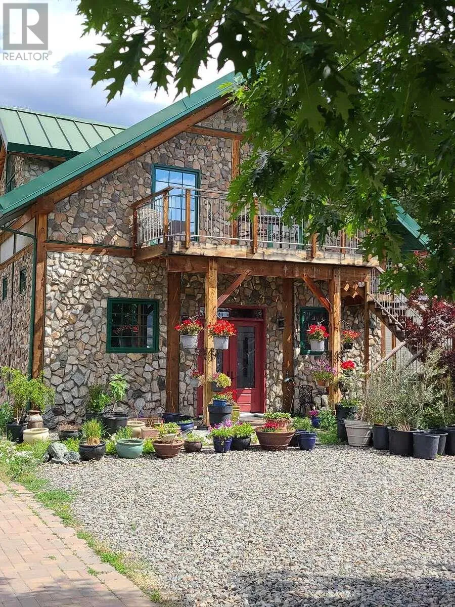 Other for rent: 2626 Middle Bench Road, Keremeos, British Columbia V0X 1N2