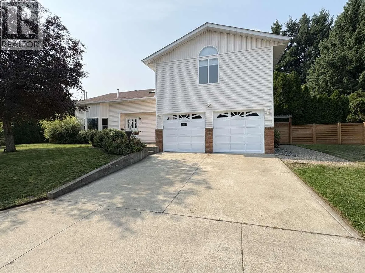 House for rent: 2628 6th Avenue, Castlegar, British Columbia V1N 2W2