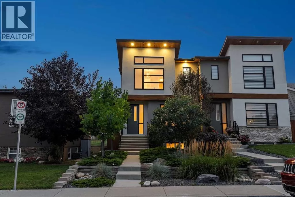 Duplex for rent: 2629 32 Street Sw, Calgary, Alberta T3E 2R8