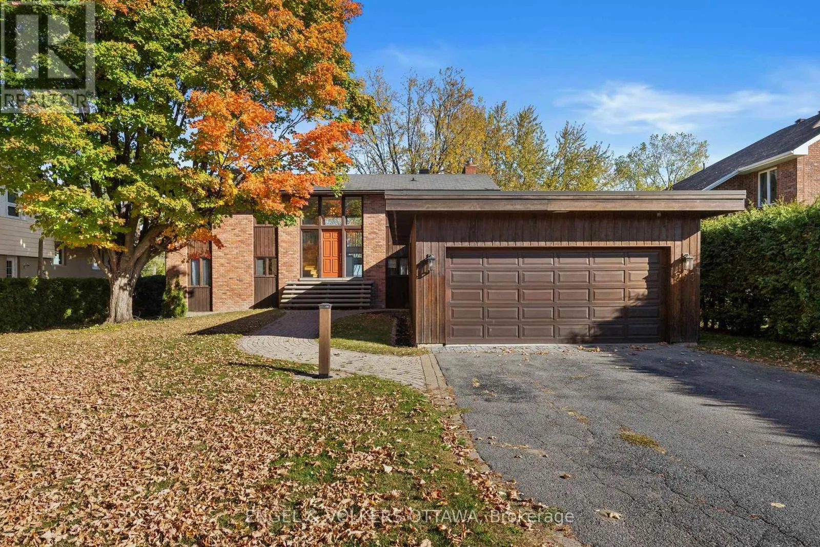 House for rent: 263 Grandview Road, Ottawa, Ontario K2H 8B9