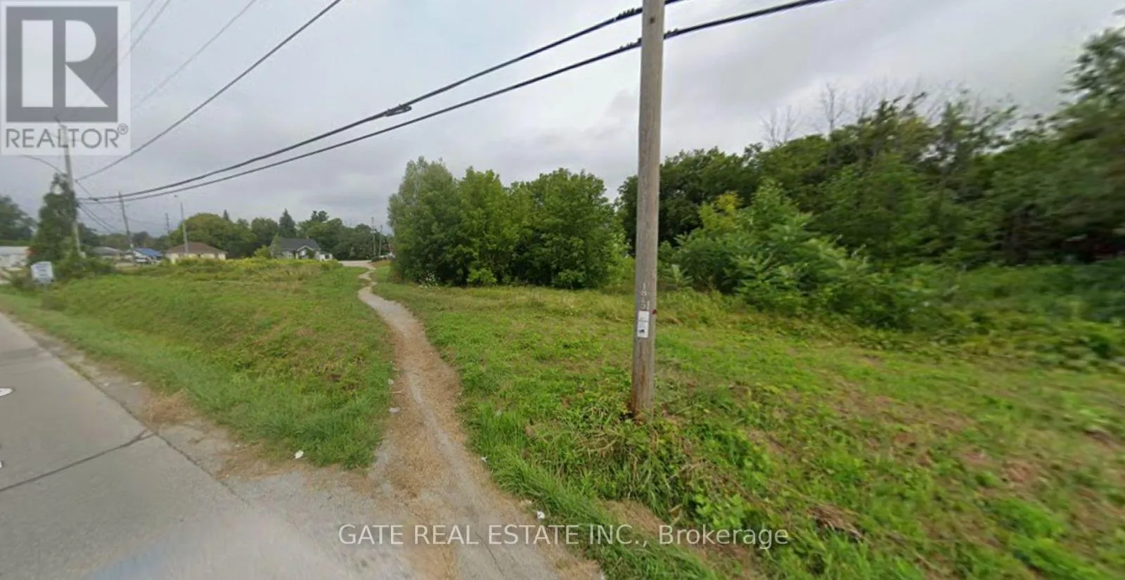 263 The Queensway South S, Georgina, Ontario L4P 3C8