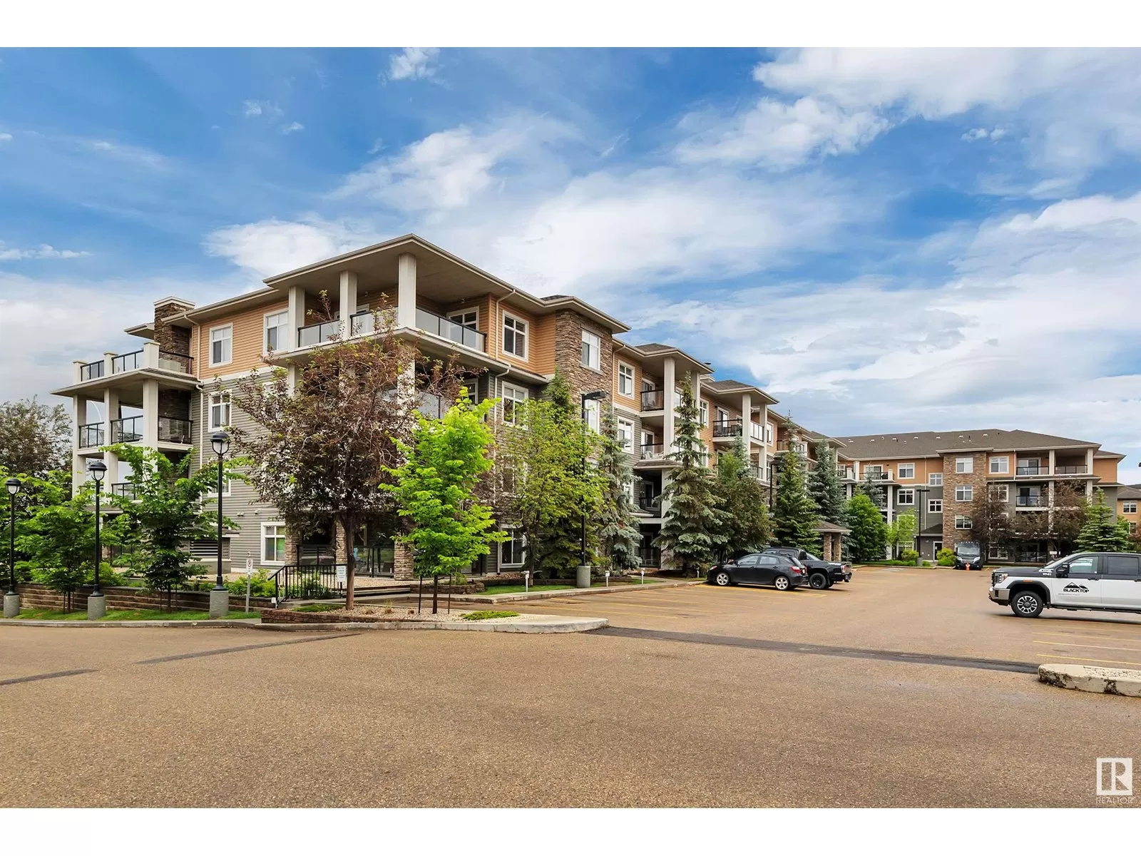 Apartment for rent: #264 11517 Ellerslie Rd Sw, Edmonton, Alberta T6W 2A9