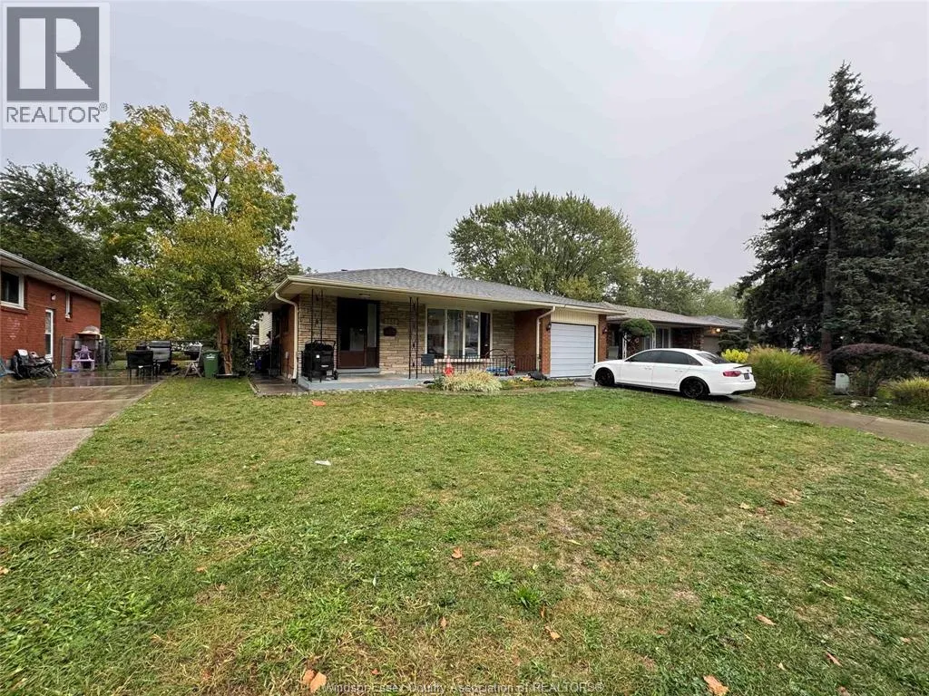 2650 Rivard Avenue, Windsor, Ontario N8T 2H5