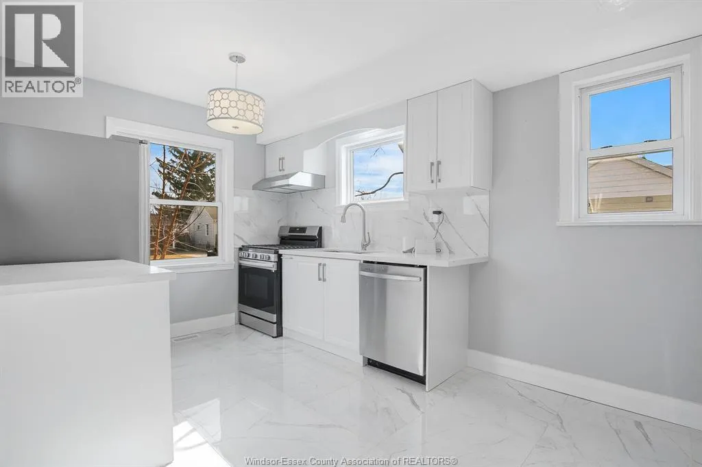 House for rent: 2653 Alexis Street, Windsor, Ontario N8W 3Z7