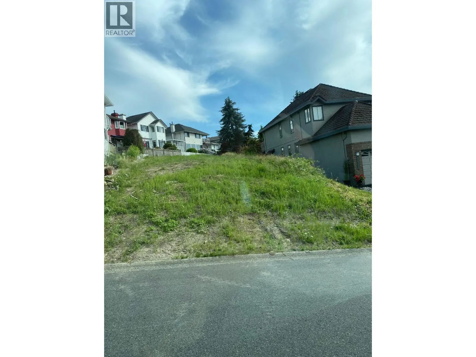 2658 Klassen Court, Port Coquitlam, British Columbia V3C 5Y8