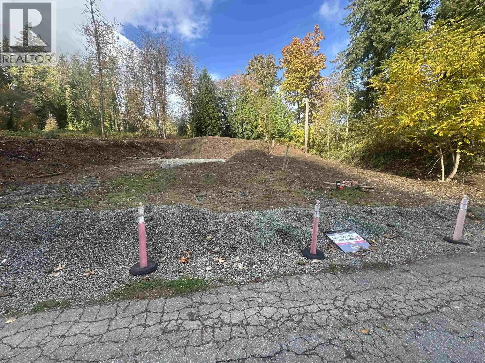 26861 Oliver Avenue, Maple Ridge, British Columbia V2W 1M4