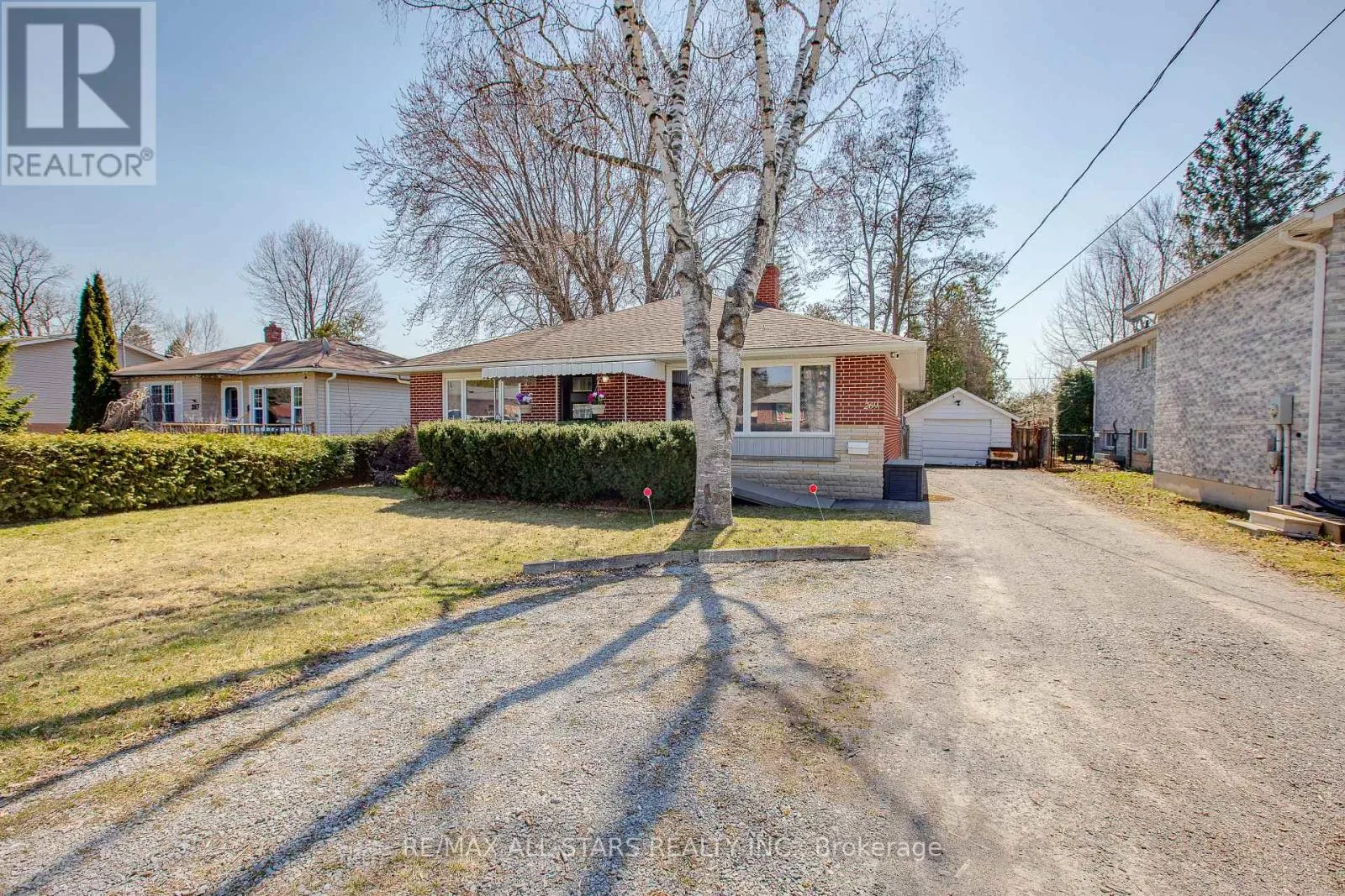 House for rent: 269 Rayners Road, Georgina, Ontario L4P 1G5