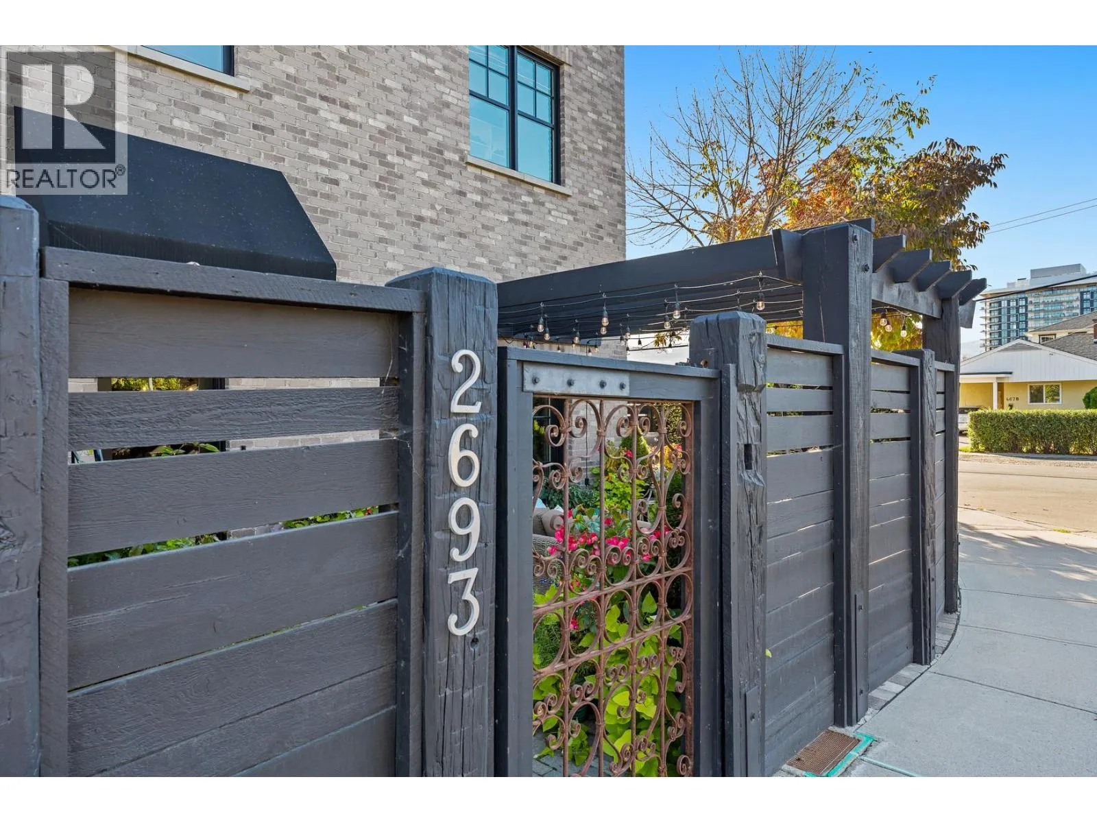 Row / Townhouse for rent: 2693 Gore Street, Kelowna, British Columbia V1Y 5A5