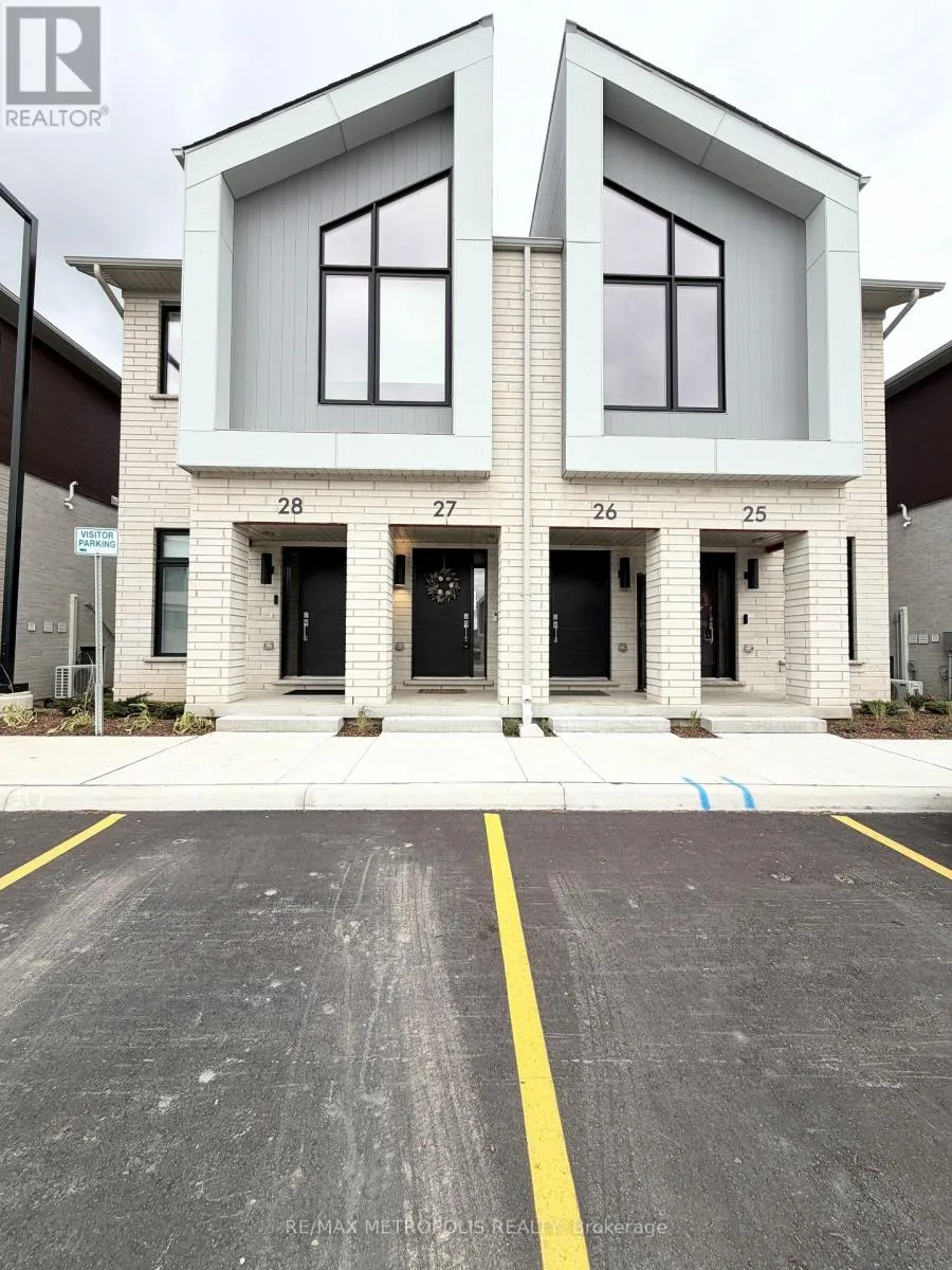 Row / Townhouse for rent: 27 - 15 Stauffer Woods Trail, Kitchener, Ontario N2P 0L1