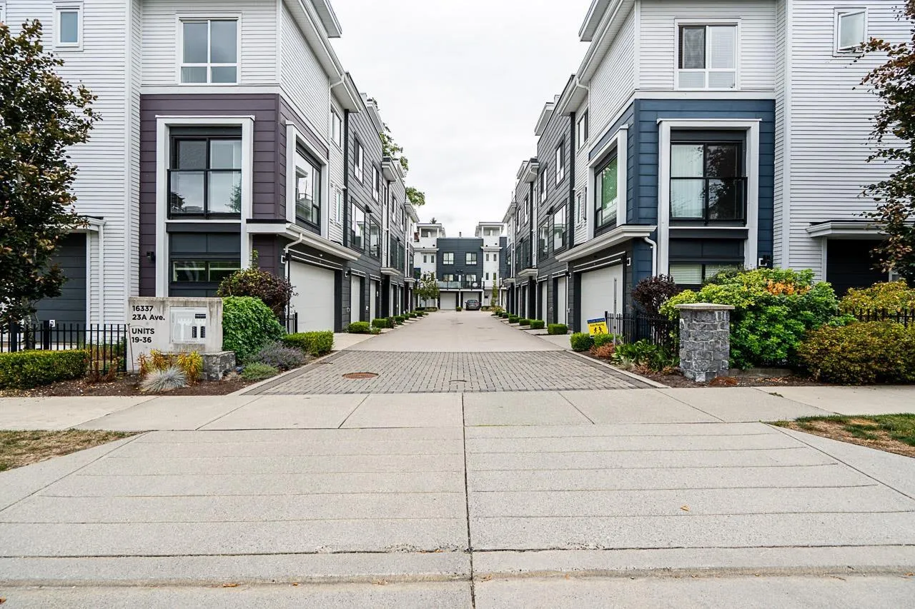 Row / Townhouse for rent: 27 16337 23a Avenue, Surrey, British Columbia V3Z 0S3