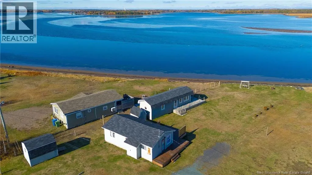 Recreational for rent: 27 - 29 Bertie Street, Val-Comeau, New Brunswick E1X 4J7