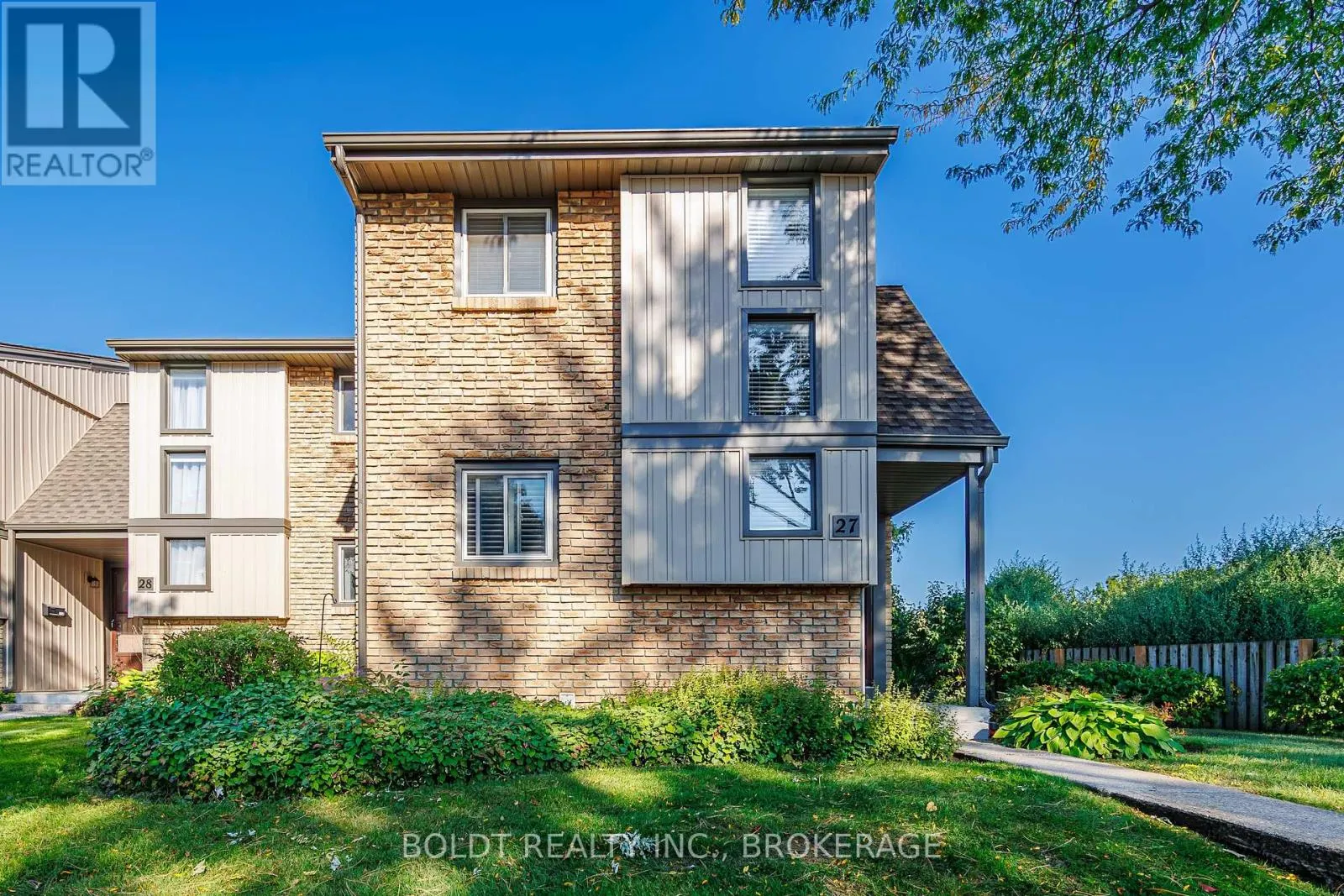 Row / Townhouse for rent: 27 - 302 Vine Street, St. Catharines, Ontario L2M 7M6