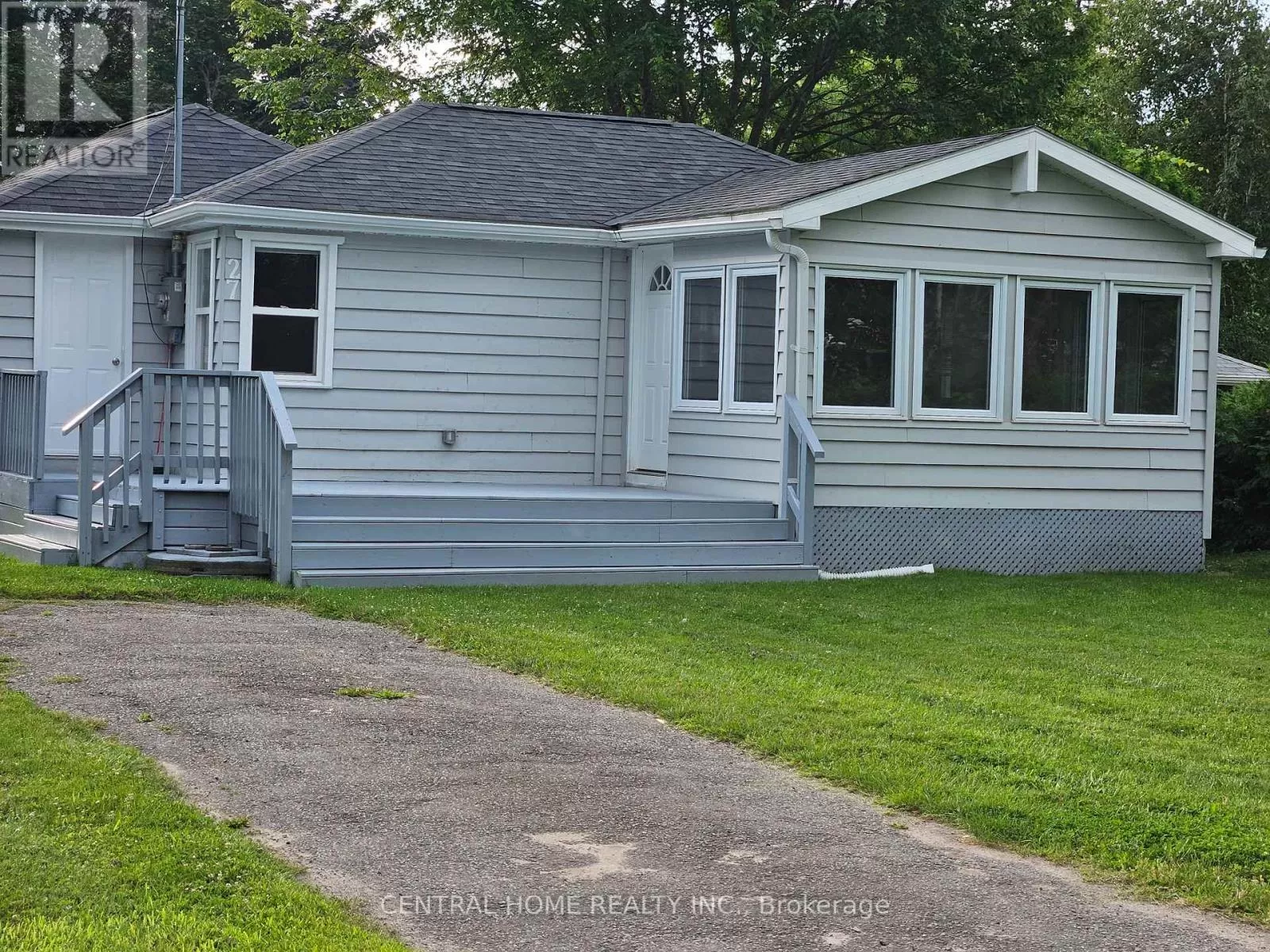 House for rent: 27 Blue Heron Drive, Georgina, Ontario L0E 1N0