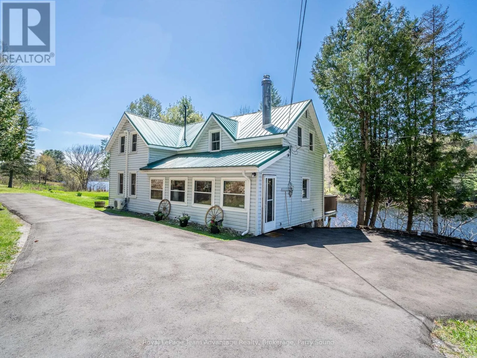 House for rent: 27 Burnside Bridge Road, McDougall, Ontario P2A 2W9