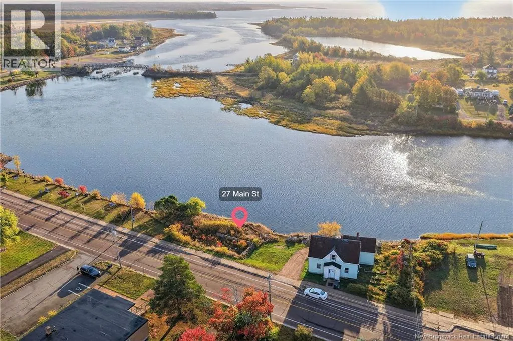 27 East Main Street, Port Elgin, New Brunswick E4M 2X8