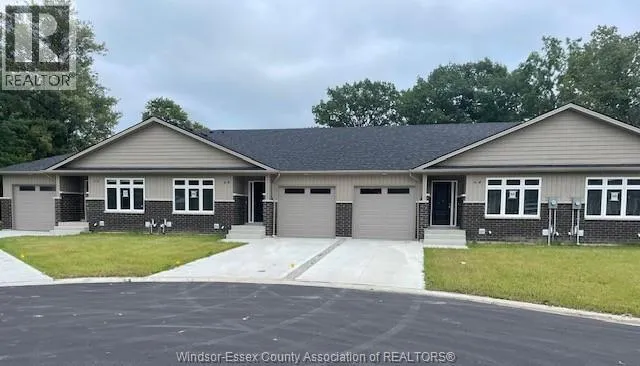 Row / Townhouse for rent: 27 Friendship Way, Wheatley, Ontario N0P 2P0