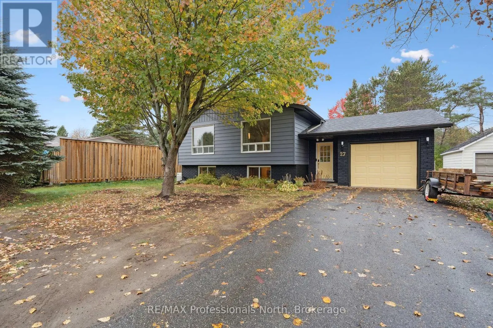 House for rent: 27 Gouldie Street, Huntsville, Ontario P1H 1M5