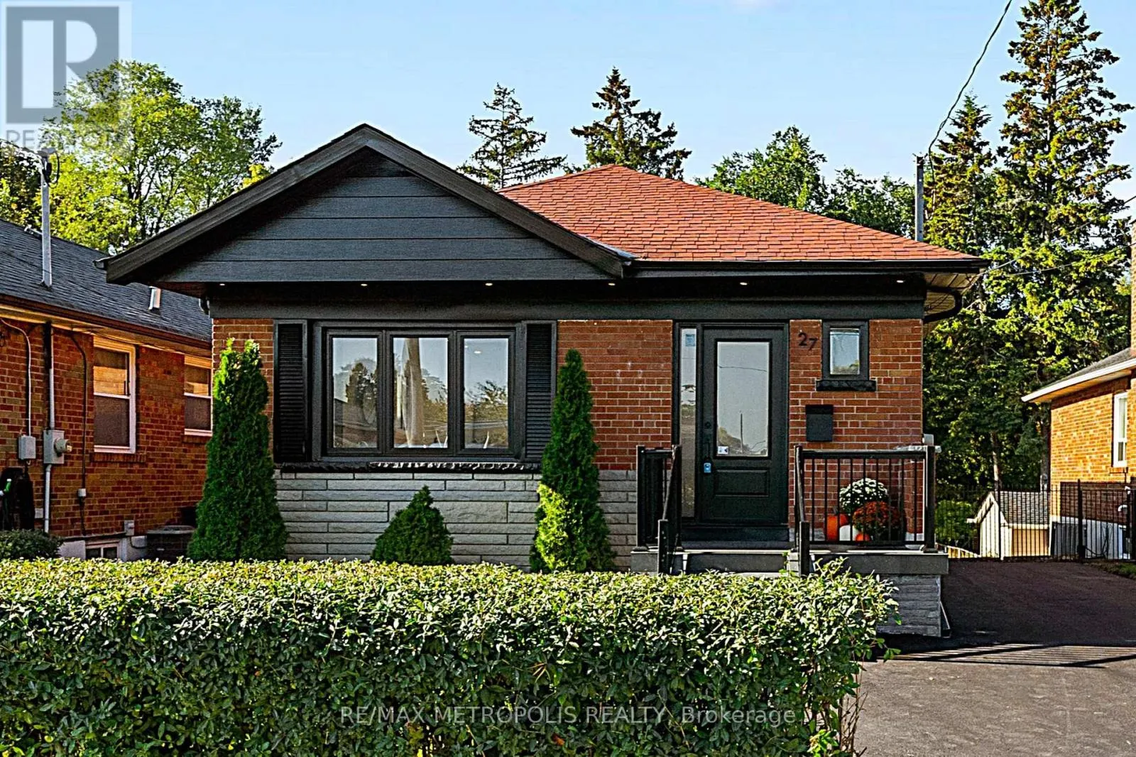 House for rent: 27 Gully Drive, Toronto, Ontario M1K 4W3