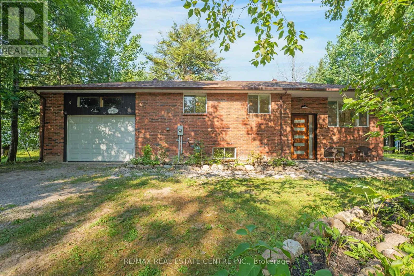 House for rent: 27 Irene Road, Tiny, Ontario L0L 2J0