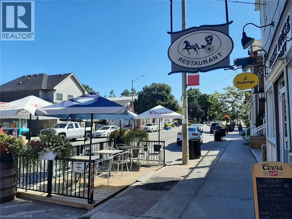 27 King Avenue E, Newcastle, Ontario L1B 1H3