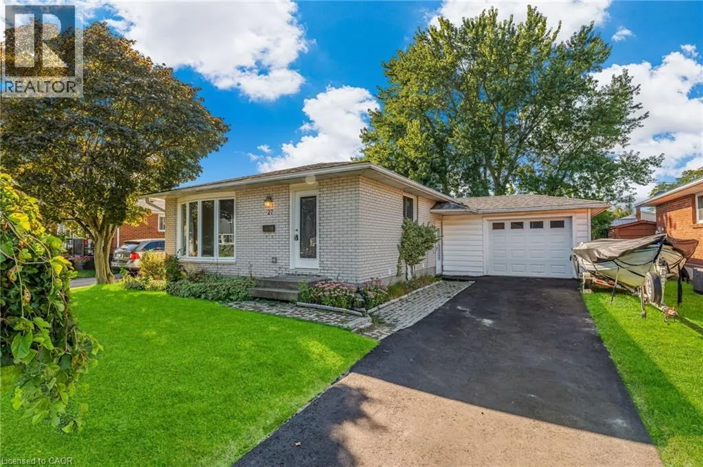 House for rent: 27 Locke Avenue, St. Thomas, Ontario N5P 3X5