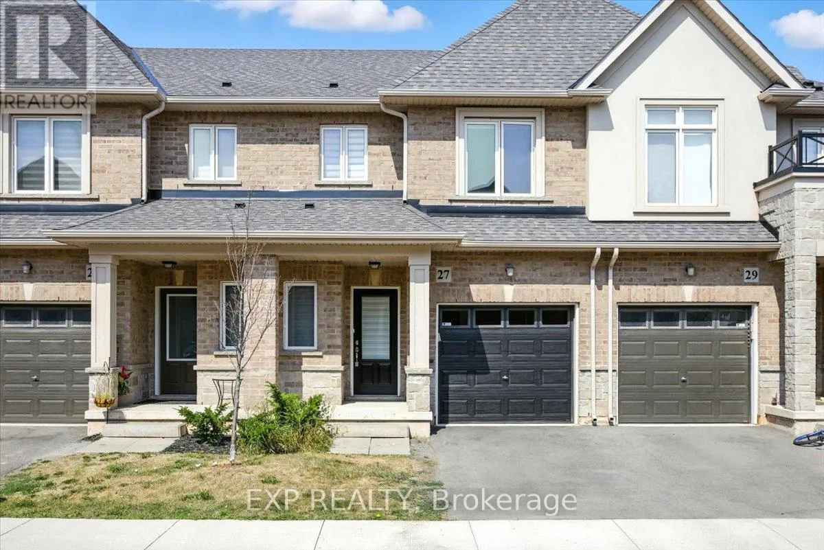 Row / Townhouse for rent: 27 Mockingbird Lane E, Hamilton, Ontario L8E 0K7