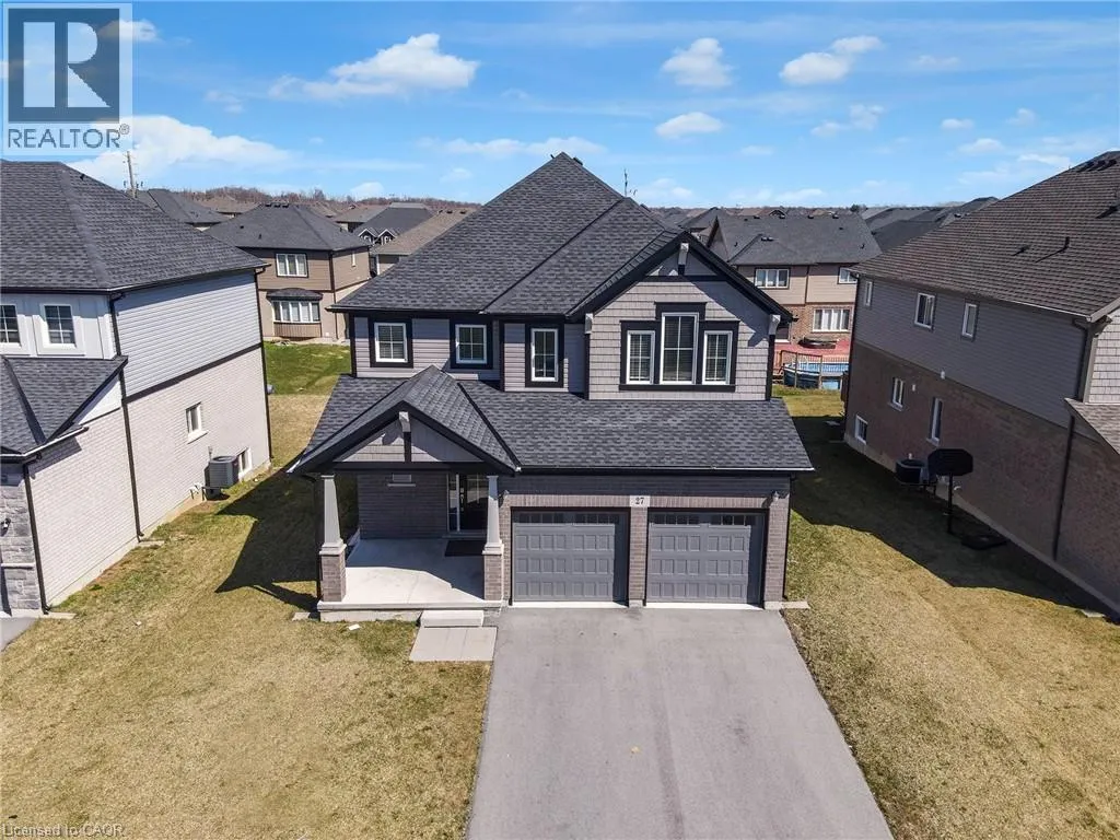 House for rent: 27 Monarch Street, Welland, Ontario L3C 0E6