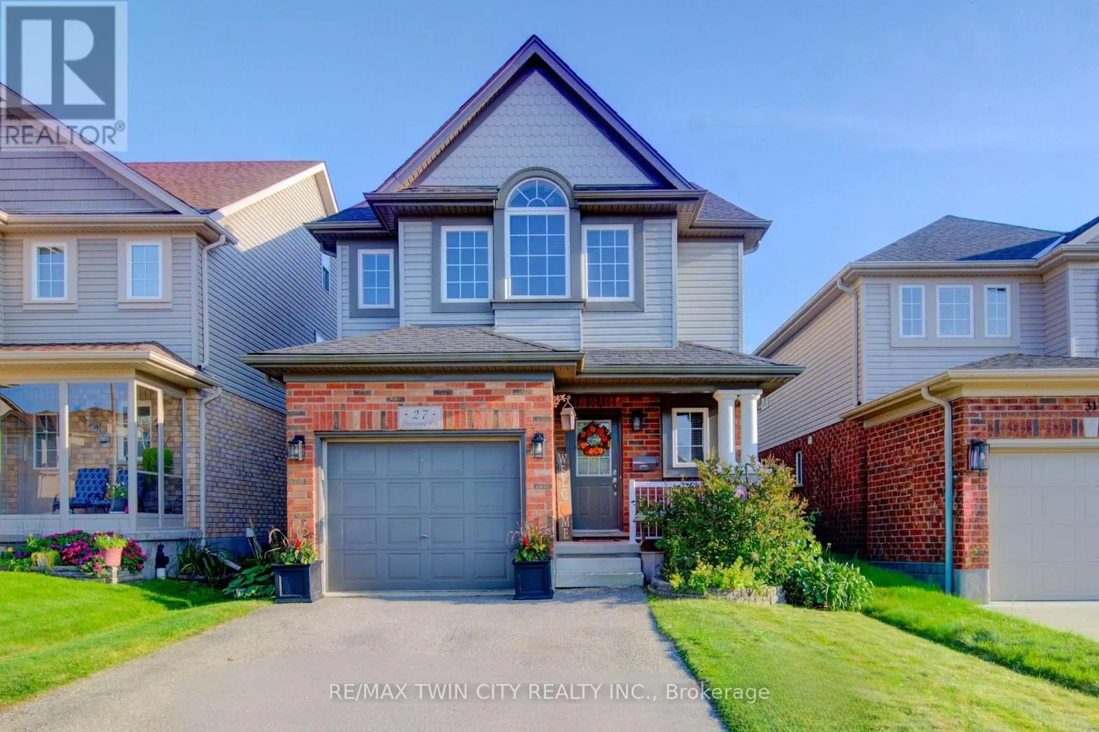 House for rent: 27 Olivewood Way, Cambridge, Ontario N3C 4N9