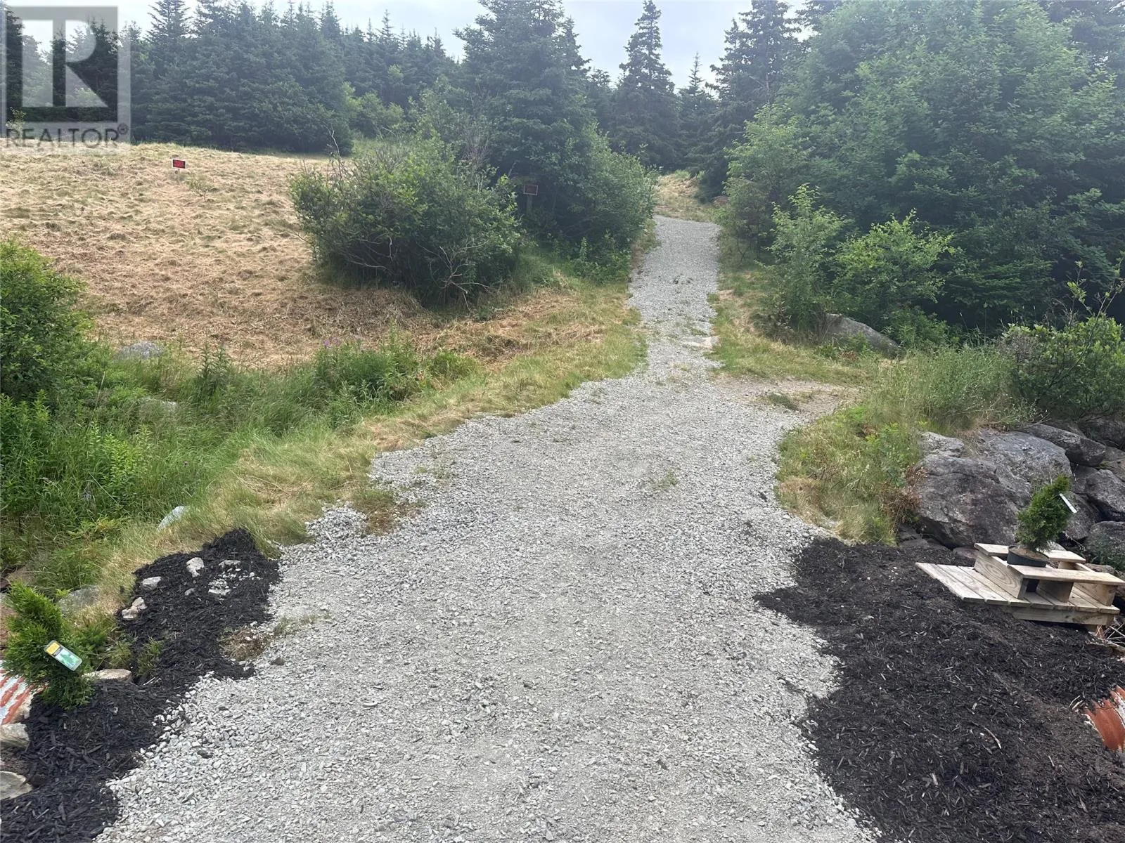 27 Strugnells Marsh Road, Pouch Cove, Newfoundland & Labrador A0A 3L0