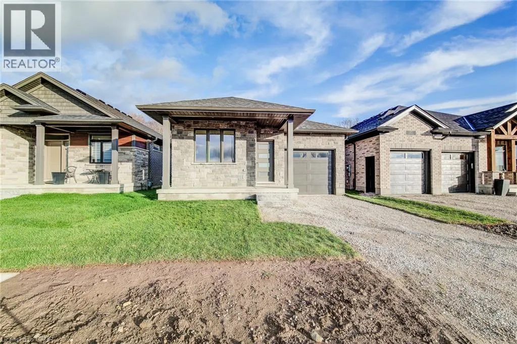 House for rent: 27 Tupelo Crescent, Elmira, Ontario N3B 0G1