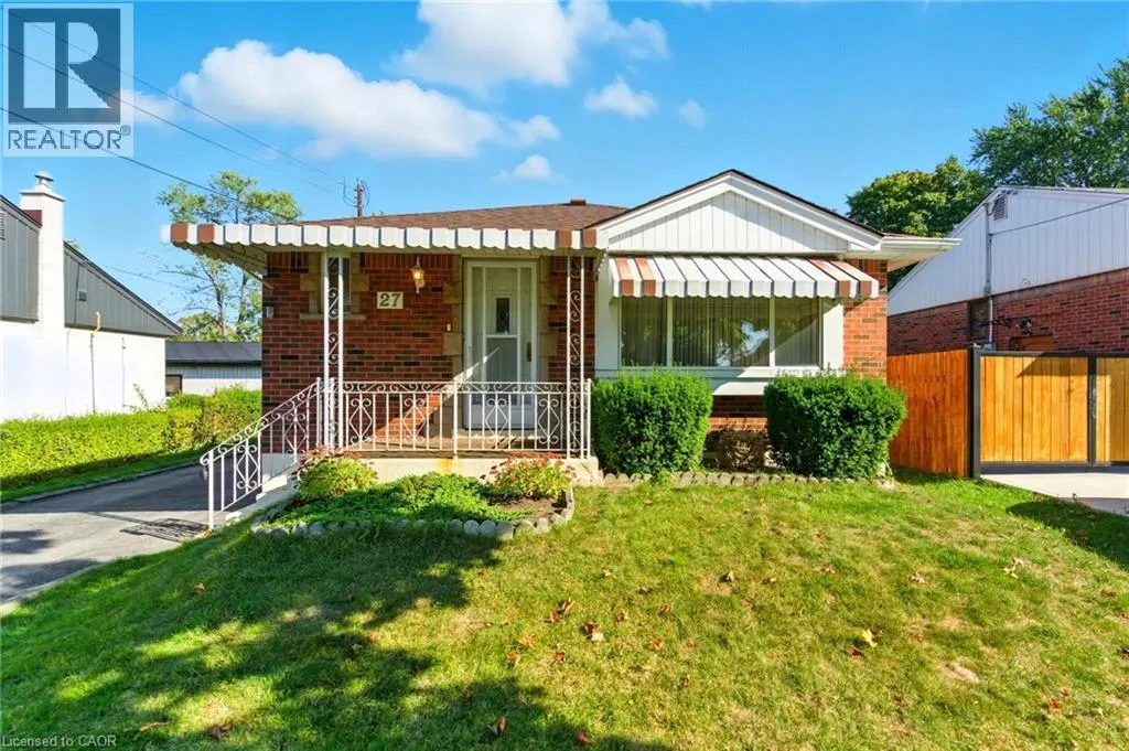 House for rent: 27 Warren Avenue, Hamilton, Ontario L9C 3C7