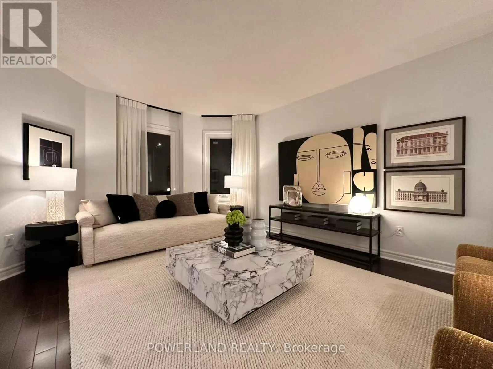 House for rent: 270 Bernard Avenue, Richmond Hill, Ontario L4S 1E1