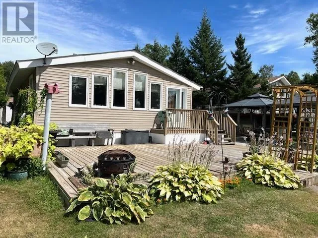 House for rent: 270 Clouthier Road, St. Charles, Ontario P0M 2W0