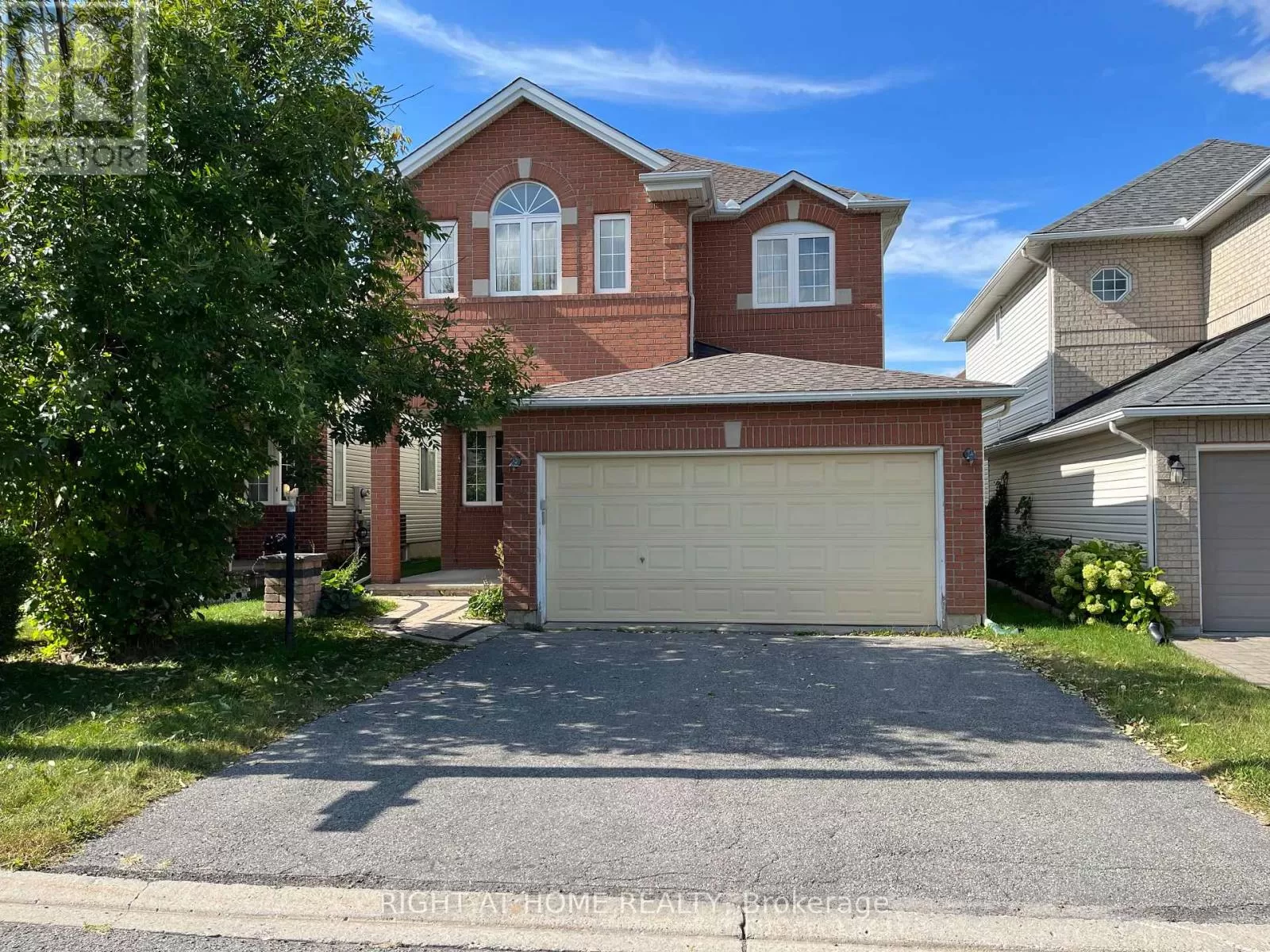 House for rent: 270 Deercroft Avenue, Ottawa, Ontario K2J 5B8