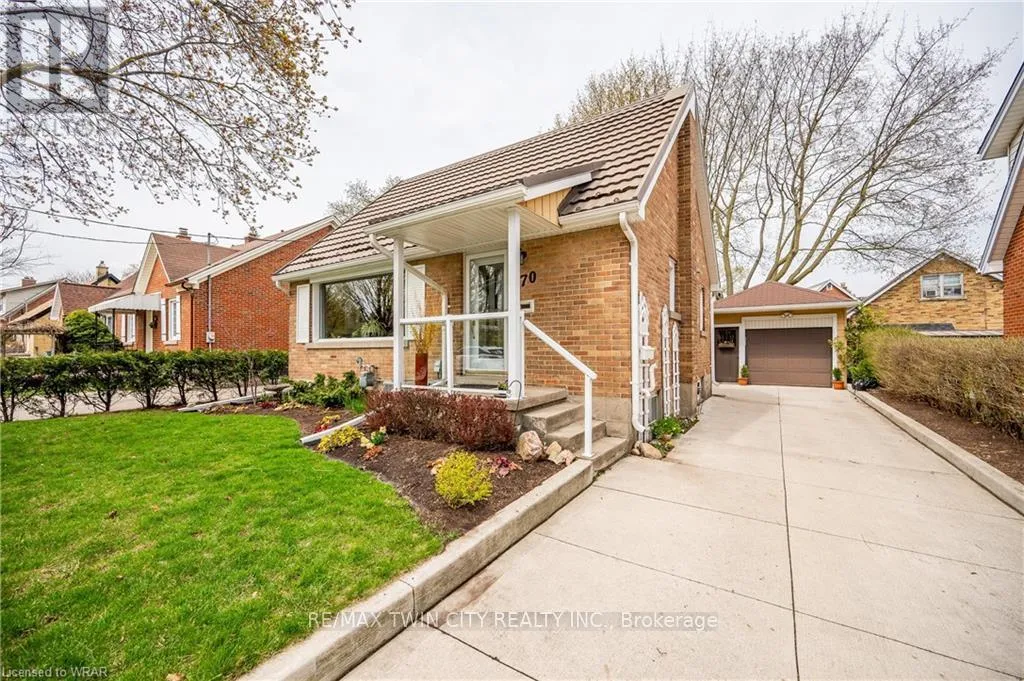 House for rent: 270 Mansion Street, Kitchener, Ontario N2H 2K7