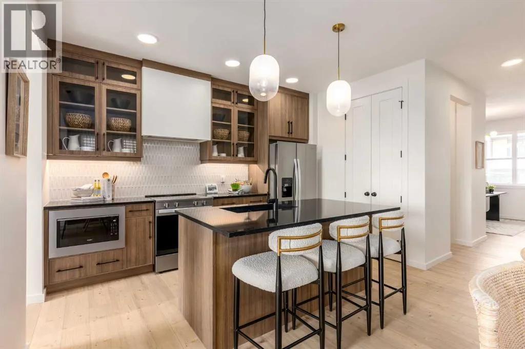 House for rent: 270 Sora Way Se, Calgary, Alberta T3S 0V7