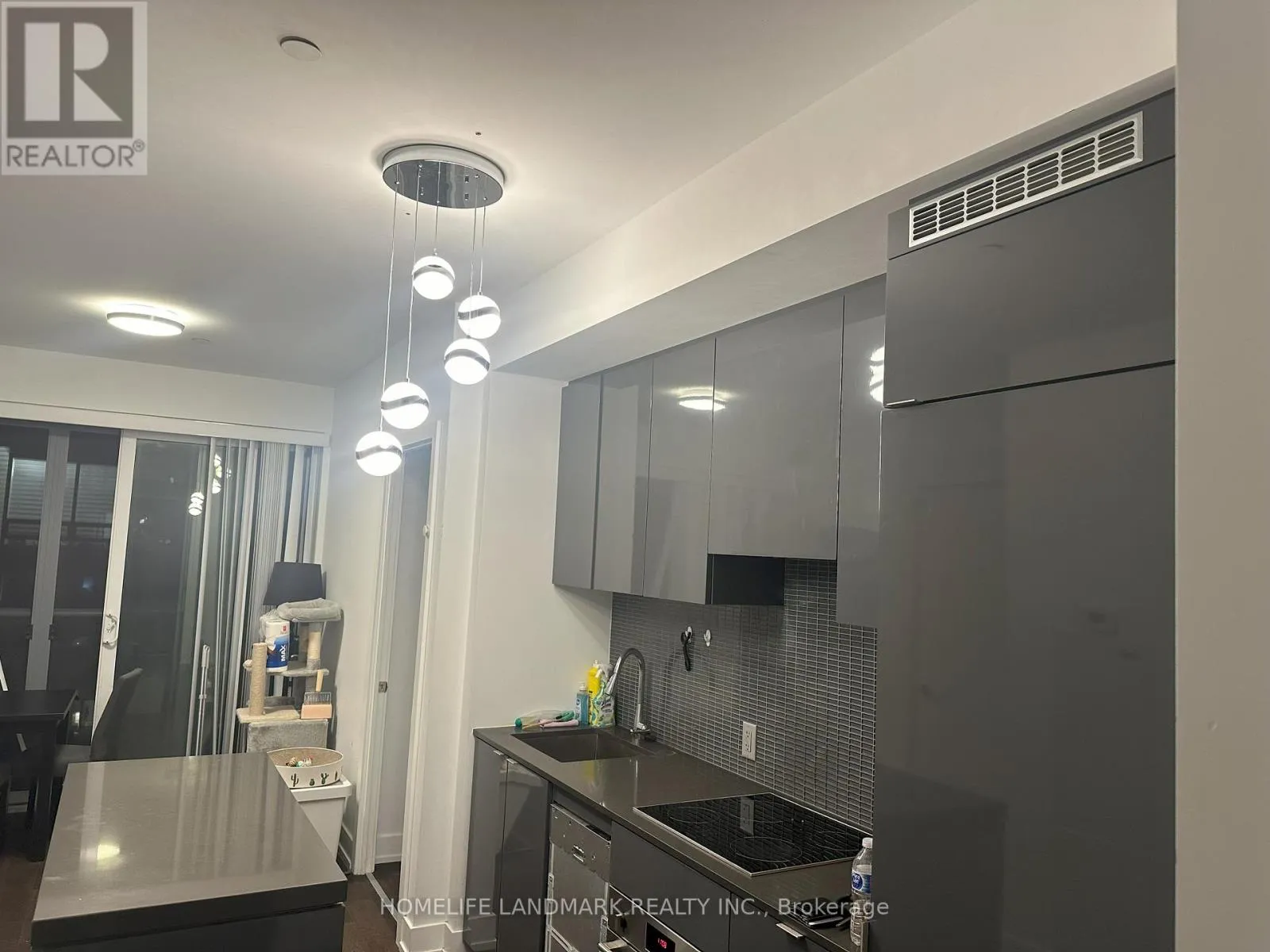 Apartment for rent: 2701 - 7 Grenville Street, Toronto, Ontario M4Y 1A1