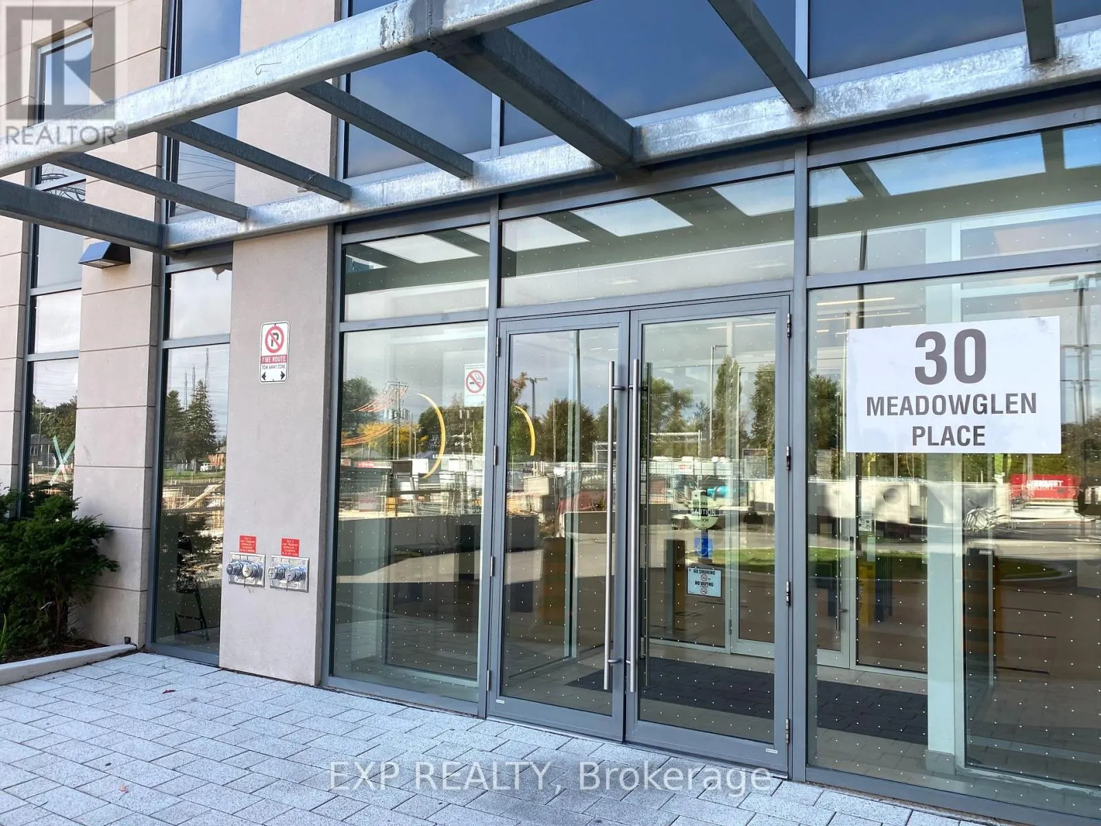 Apartment for rent: 2703 - 30 Meadowglen Place, Toronto, Ontario M1G 0A6