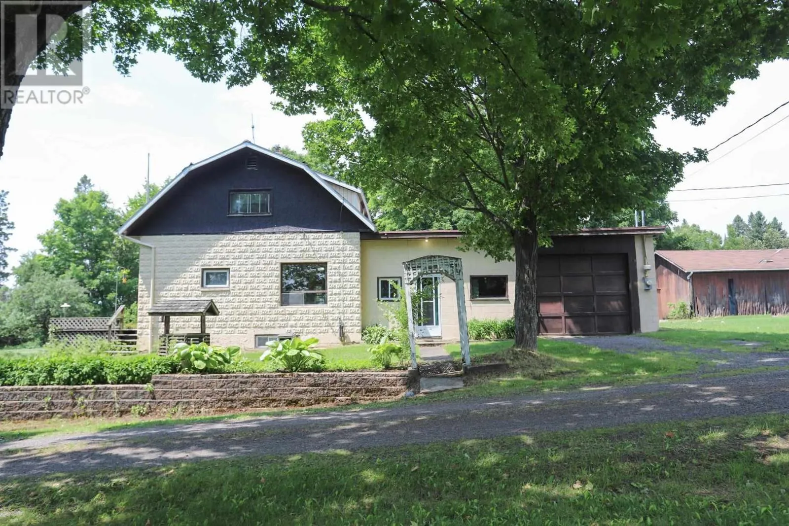 2704 A Line Rd, Richards Landing, Ontario P0R 1J0